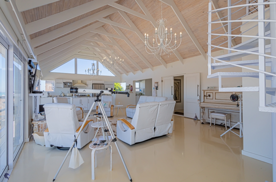 4 Bedroom Property for Sale in Myburgh Park Western Cape